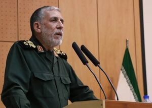 امید دشمن به داخل است