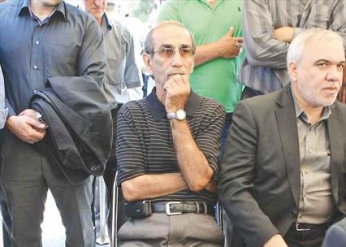 اقای وزیر بین پرسپولیس واستقلال فرق نگذارید