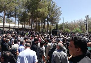 تشییع همسر و فرزند مجری رسانه ملی برگزار شد