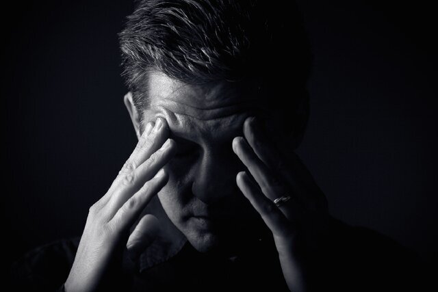  نشانه های افسردگی اساسی