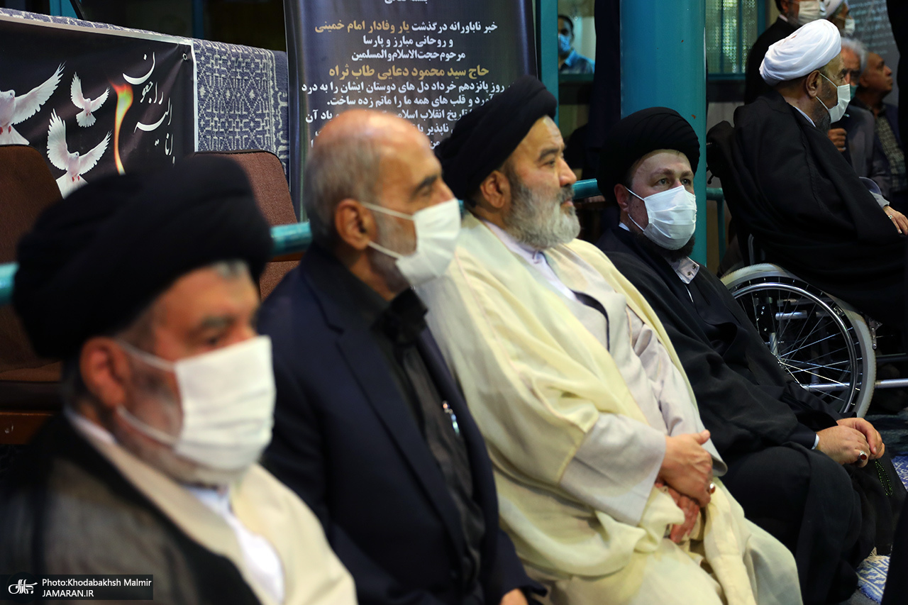 عکس/ حسین شریعتمداری در مراسم وداع با مرحوم دعایی