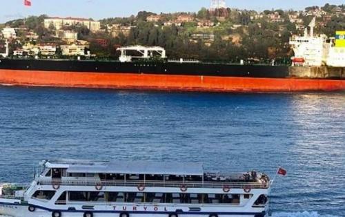 درخواست مجدد یونان از ایران برای آزادی ۲ نفتکش