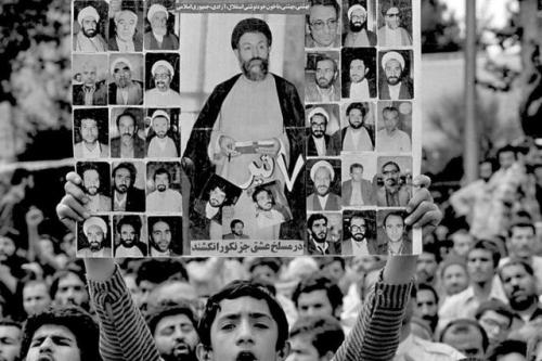 انقلاب پس از فاجعه خونین هفتم تیرماه با شتاب دو چندان به مسیر ترقی و رشد خود ادامه داد
