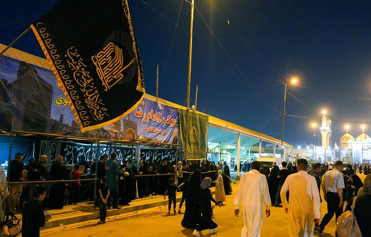 برپایی موکب خادمان حرم رضوی در کاظمین