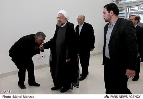 منابع مالی کم نیست اگر مدیران اشرافی بگذارند!/ ارتباط انتخابات 96 و فیش های نجومی