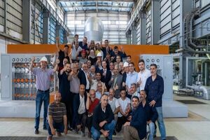 بازدید بشار اسد از نیروگاه حرارتی حلب