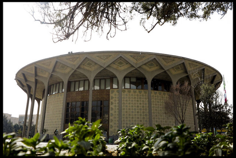 تئاترشهر بازسازی اساسی می‌شود 