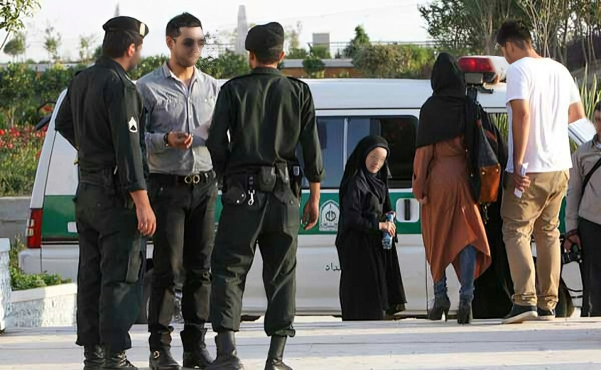  دوقطبی سازی‌های خطرناک؛ از بی حجاب و با حجاب تا انقلابی و غیرانقلابی