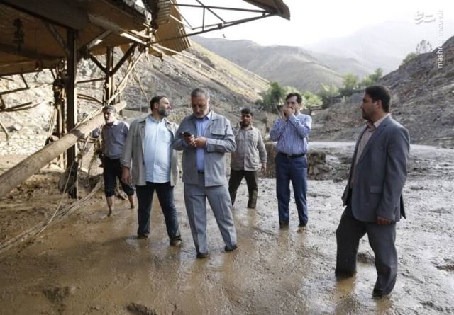 چه کسی خاکی شد؟!