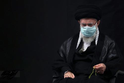  عزاداری شب شهادت امام سجاد(ع) در حسینیه امام خمینی(ره) با حضور رهبر انقلاب اسلامی 