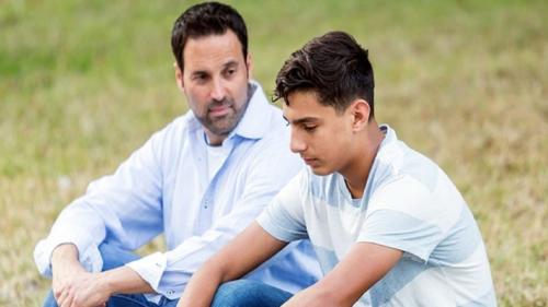  با پنهان کاری نوجوانان چه کنیم؟