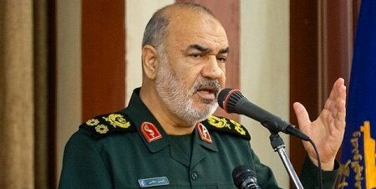 نیروی دریایی سپاه ترکیبی از ایمان، دانش، فناوری، ابزار و تدبیر است/ در قلب‌های دریادلان هیبت و شکوه ظاهری دشمن جلوه‌ای ندارد