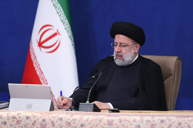  تبریک رئیس جمهور برای کسب رتبه اول المپیاد نجوم جهان به تیم المپیاد دانش آموزی