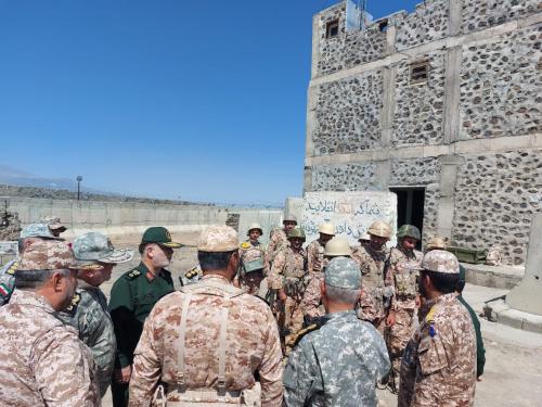بازدید سردار نیلفروشان معاون عملیات کل سپاه از مناطق عملیاتی شمال‌غرب
