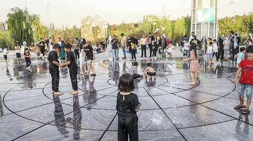  عکس/ بازی کودکان در آب و آتش