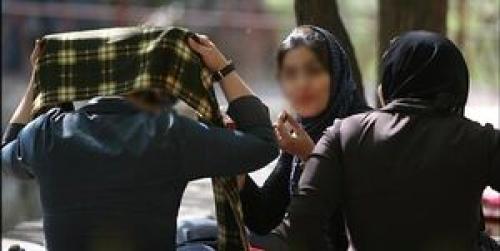 دستگیری ۲خواهر ضارب خانواده شهید خادم صادق / تشکیل شورای تامین شیراز؛ پاساژ مصطفوی تعطیل شد