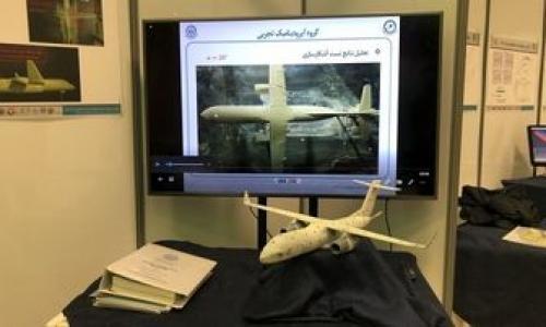  بازدید رئیس جمهور از نمایشگاه طراحی هواپیما 