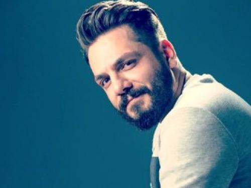  بیابان گردی عباس غزالی در زیر آفتاب سوزان