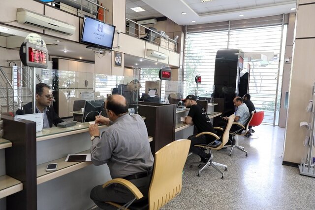  فروش ارز اربعین به سرپرست خانواده در بانک صادرات ایران امکان‌پذیر شد