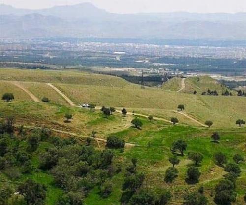 سند قطعی ۱۸۵ هزار مترمربع زمین در سوهانک به شهرداری منتقل شد