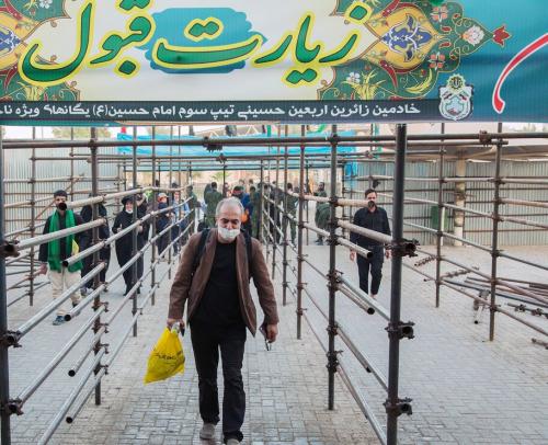  فیلم/ بازگشت زائران از زیارت اربعین حسینی در مرز مهران