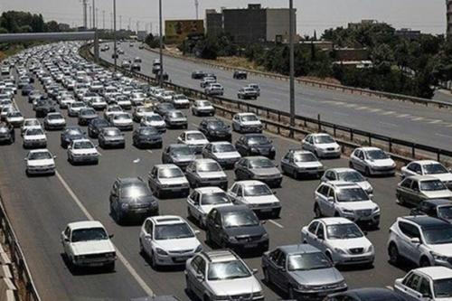 ترافیک نیمه سنگین درجاده های زنجان حاکم است