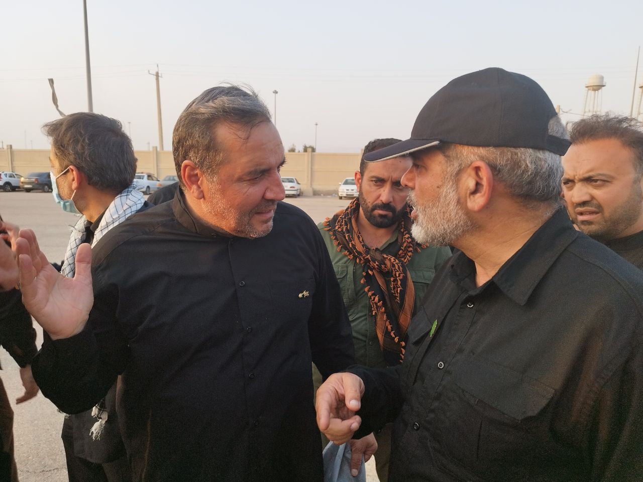 وزیر کشور: یک میلیون و ۵۰۰ هزار زائر به کشور بازگشتند 