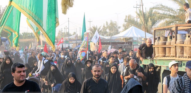 خدمت‌رسانی بنیاد۱۵خردادبه زائرین اربعین حسینی