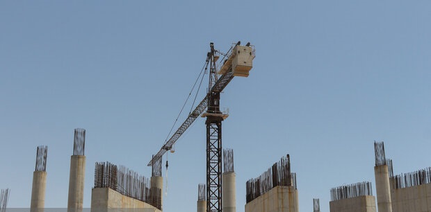 نباید جور عدم نقدینگی شهرداری را پیمانکاران بپردازند