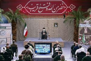 دیدار رزمندگان دفاع مقدس با رهبر انقلاب آغاز شد