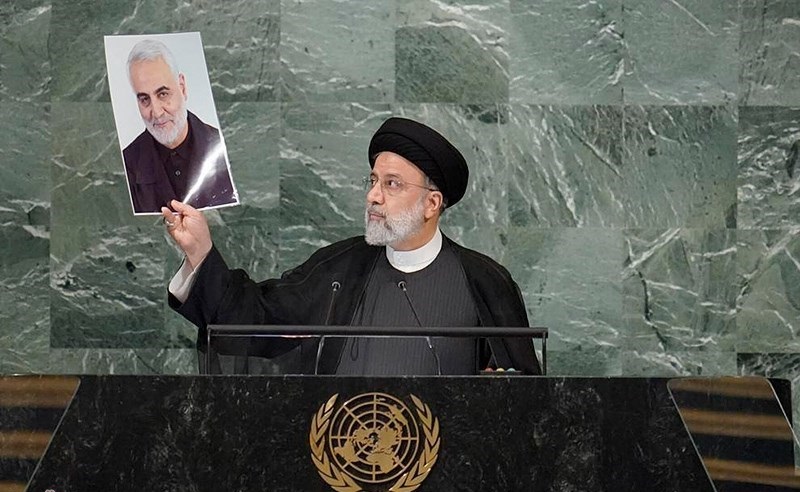 محاکمه آمر و مباشر شهادت سپهبد سلیمانی را تا حصول نتیجه قطعی دنبال خواهیم کرد/ رسیدگی عادلانه به جنایت رئیس جمهور سابق آمریکا خدمت به انسانیت است
