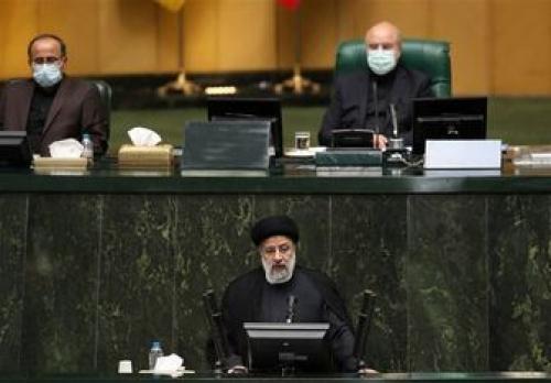  رئیس جمهور برای دفاع از زاهدی وفا در مجلس حضور می‌یابد 