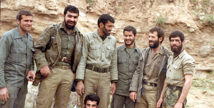  مراسم عقد یک سردار در زندان اوین 