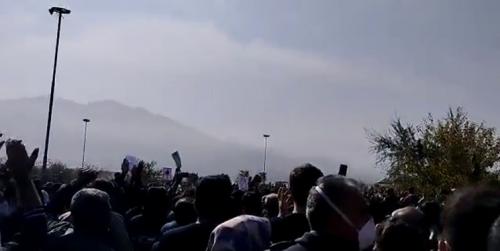 گزارش میدانی از تجمع امروز آرامستان سقز