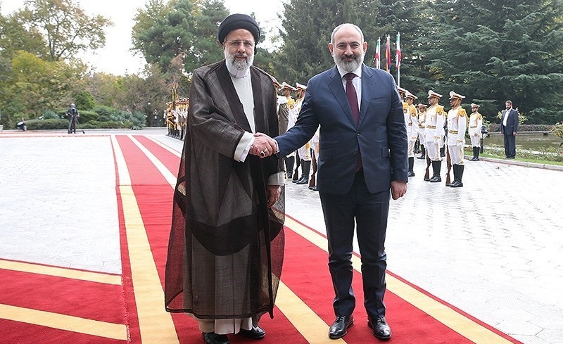  استقبال رسمی از نخست‌وزیر ارمنستان 