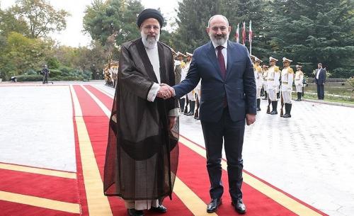  استقبال رسمی از نخست‌وزیر ارمنستان 