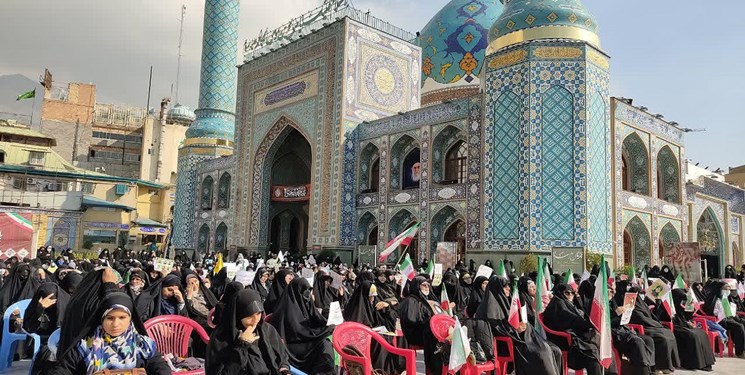  برگزاری اجتماع «مادران آرتین» در امامزاده صالح/ بانوان، اقدامات تروریستی شاهچراغ را محکوم کردند +عکس و فیلم