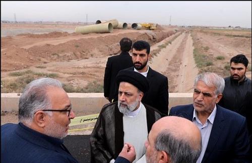  فیلم/ بازدید رئیسی از پروژه انتقال آب جنوب‌تهران 