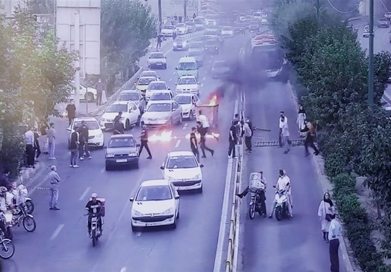 ورود مسلحانه اغتشاش‌گران برای انتقام از مردم