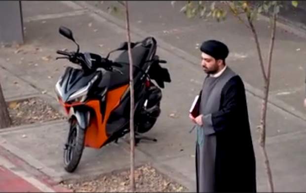 فیلم/بیا عمامه این آخونده رو بزنیم! 