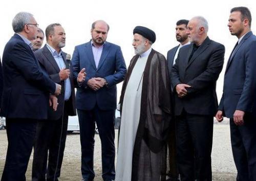  فیلم/ بازدید رئیسی از بیمارستان ۴۰۰ تخت‌خوابه