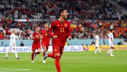  سرمربی اسپانیا داماداش تورس را تهدید کرد+عکس 