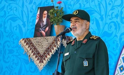  سرلشکر سلامی: ‌"بایدن، ترامپ و نتانیاهو" نمی‌توانند ایران را از ایرانی پس بگیرند/ فتنه اخیر را گورستان ‌آمریکایی‌ها می‌کنیم 