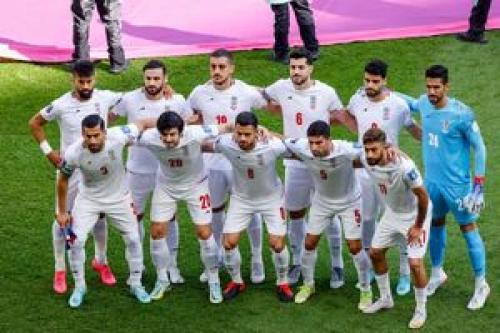  فیلم/ تصویر سردار شهید سلیمانی در استادیوم
