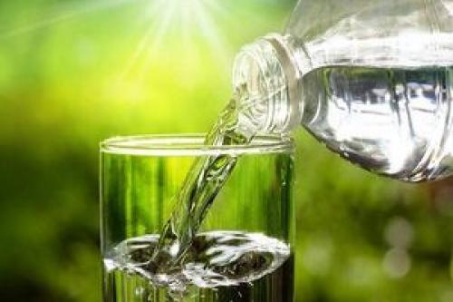  روزانه چقدر مایعات بنوشیم؟