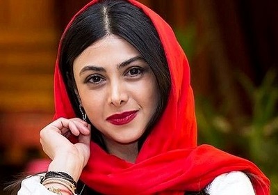 عکس بی حجاب آزاده صمدی بیوگرافی