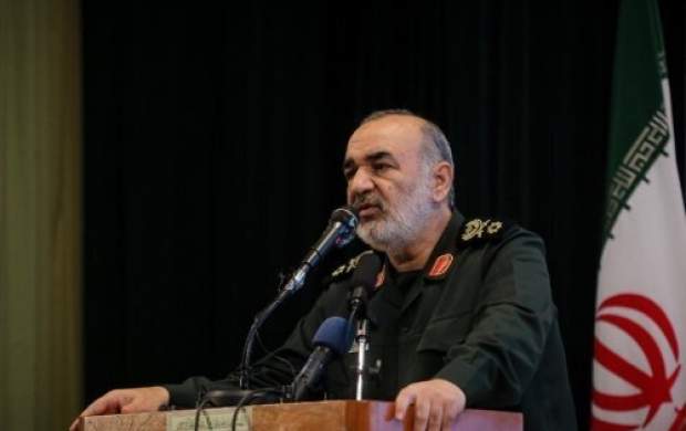 ملت ایران قوی بودن را انتخاب کردند/ دشمن می‌خواهد اسیر و محتاج باشیم، آزاد نباشیم
