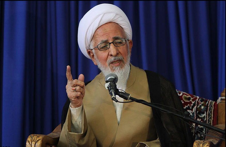اولین کسی که به پیامبر ایمان آورد چه کسی بود؟