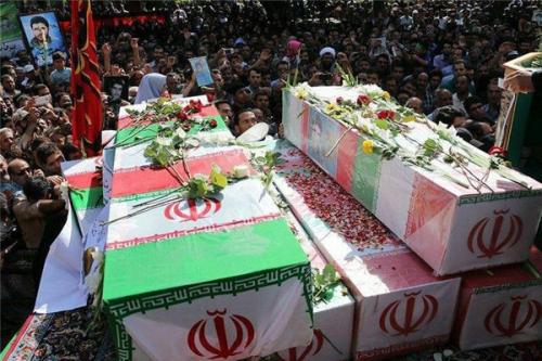  فیلم/ تشییع پیکر ۱۴ شهید گمنام در مازندران