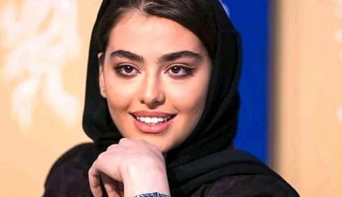 خوشگذرانی به سبک “ریحانه پارسا”/ عکس